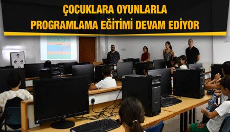 DAÜ Bilgisayar Mühendisliği ile DAÜ-SEM iş birliğinde yürütülen “oyunlarla programlama eğitimi” devam ediyor