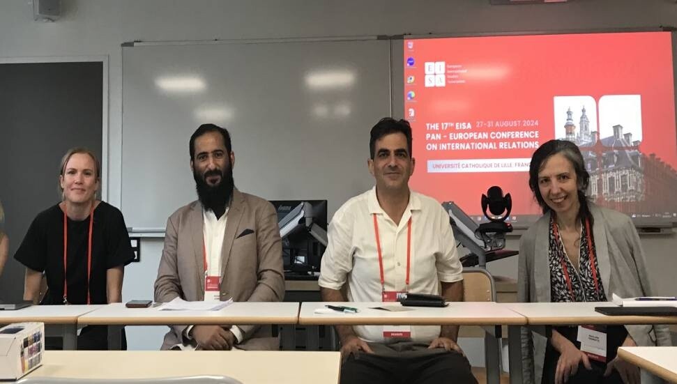 <span style='background-color:#00FF00;' >DAÜ <span style='background-color:#00FFFF;' >Kıbrıs</span></span> Politikalar Merkezi Araştırma Üyesi Şahin, Lille Üniversitesi’nde sunum yaptı