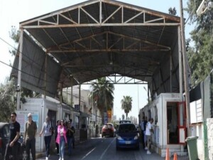 Dikelya İngiliz Üsleri’nden şap hastalığı önlemi: Geçiş noktalarında tedbirler alındı