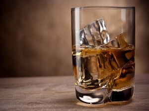 Gazimağusa’da alkollü bir şekilde çevreyi rahatsız eden kişi tutuklandı