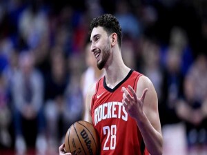 NBA'de Jazz'ı yenen Rockets, serisini 5 maça çıkardı