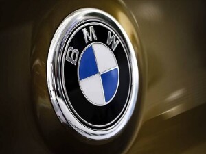 BMW, yangın riski nedeniyle dünya çapında yüz binlerce aracı geri çağıracak