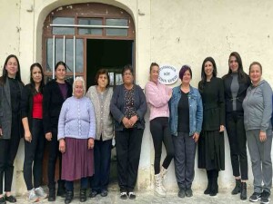 Fazilet Özdenefe, Büyükkonuk Köy Kadın Kursu’nu ziyaret etti