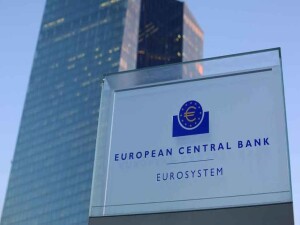 ECB enflasyonun yüzde 2’lik hedefinde kalmasını bekliyor