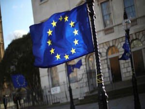 Euro Bölgesi'nde yatırımcı güveni dört aydır olumsuz seyrediyor