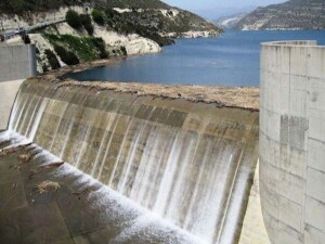 Güney'de son günlerde etkili olan yağışlar sayesinde barajlara akan su oranında rekor düzeyde artış