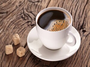 Araştırma: Yaşlılarda fazla kahve tüketimi kronik ağrıları artırıyor