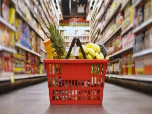 Lefkoşa ve Girne’de 2 ayrı market hırsızlığı: 2 zanlı tutuklandı