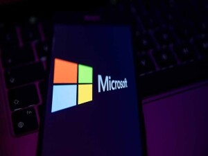 Microsoft'tan dev yapay zeka anlaşmaları