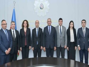 DAÜ Rektörü, Milli Eğitim Bakanı Çavuşoğlu başkanlığındaki heyet ile birlikte Bakü'de temaslarda bulundu