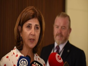Holguin "stratejik anlaşma ve gevşek federasyon modeli" iddiaları ile rum basınında