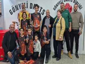 Gönyeli Darts Birliği’nden Çizer anısına turnuva: Gelirler Ortopedik Özürlüler Derneği’ne bağışlandı
