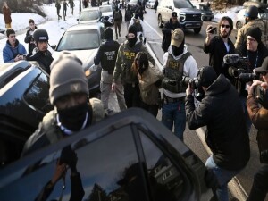 Minneapolis’te  protestocularla ICE arasında arbede yaşandı,