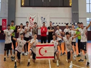 Hala Sultan İlahiyat Koleji hentbol takımı, Yıldızlar Türkiye Finallerinde çeyrek finale yükseldi