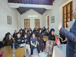 Başaran Düzgün, Kıbrıslı Türklerin tarihini edebiyatla ele aldı