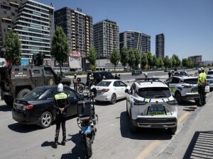 Türkiye'de NATO Zirvesi tedbirlerinde, aranan 4 bin 412 kişi yakalandı