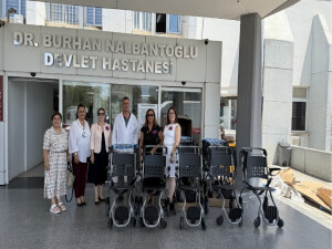 Bellapais Begonvil Inner Wheel Kulübü'nden hastaneye 16 tekerlekli sandalye bağışı
