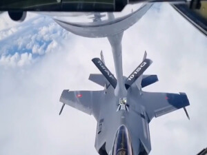 Türkiye MSB: Tanker uçağı NATO görevinde F-35'e havada yakıt ikmali yaptı