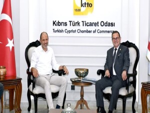 Kudret Özersay, KTTO ziyaretinde konuştu: Popülizmden uzak yeni bir ekonomik vizyon şart