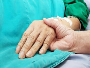 Fransa’da “ölmeye yardım” yasası yürürlüğe girdi