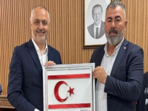 Beyarmudu Belediye Başkanı Bebek Andırın Belediye başkanını ziyaret etti: İş birliği ele alındı