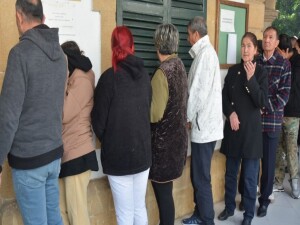 İkamet izni amacıyla sahte belge hazırlamakla itham edilen zanlılar teminatla serbest: Birinin tutukluluğu devam edecek