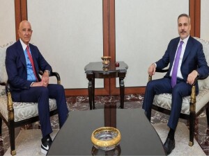Hakan Fidan, ABD’nin Ankara Büyükelçisi Tom Barrack’ı kabul etti