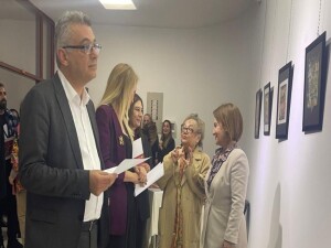 Özden Selenge’nin “Baykuşlar ve hatıraları minyatürlerde” sergisi açıldı