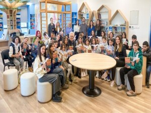 Zülfü Livaneli Bahçeşehir Kıbrıs Üniversitesi’nde çocuklar ve okurlarla bir araya geldi