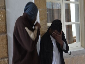 Biri 128, diğeri bin 592 gündür kaçak yaşadığı tespit edilen zanlılar 7 gün tutuklu!