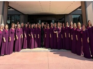 MAKAMER Seslerin Özgürlüğü Kadınlar Korosu’na Mersin’de konser verdi