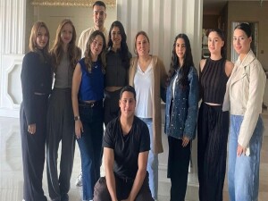 DAÜ Sivil Havacılık Kabin Hizmetleri programı mezunları, gökyüzünde yerini alıyor!