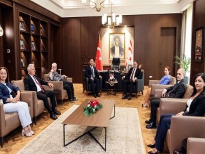 Öztürkler, Yayın Yüksek Kurulu'nu kabul etti: Basın organları, Kıbrıs Türk halkının sesidir
