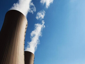 Dünyanın en büyük nükleer santrali ilk günden arızalandı