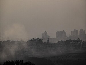 İsrail’in Lübnan’a düzenlediği hava saldırılarında 120’den fazla kişi hayatını kaybetti