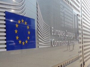 Avrupa Birliği Komisyonu'ndan Trump’a tepki: Venezuela’yı Venezuelalılar yönetmeli!