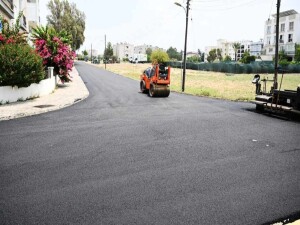 Lefkoşa’da 5 caddede asfaltlama çalışması