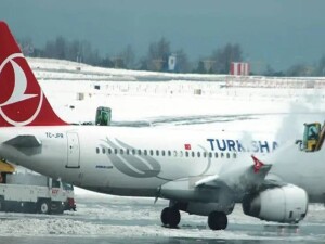 Uçuşlara kar engeli: THY ve AJet'ten sefer iptalleri