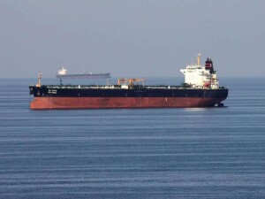 ABD'den Hürmüz Boğazı uyarısı: Gemiler İran sularından uzak durmalı