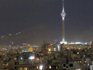 Tahran, Washington'u “oyunun kurallarını değiştirmekle” tehdit etti
