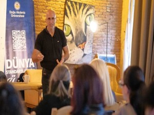 DAÜ Bilim Kafe’de yapay zeka tartışıldı