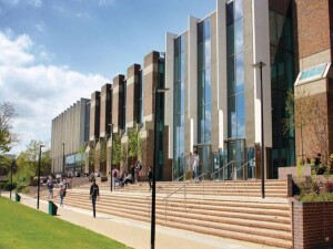 İngiliz üniversitesinde menenjit salgını: 2 kişi öldü