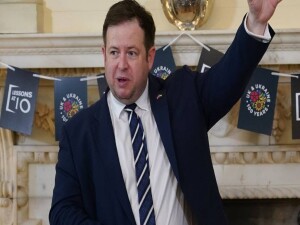 İngiltere’nin Bakan Yardımcısı Doughty Güney Kıbrıs’ta temaslarda bulundu