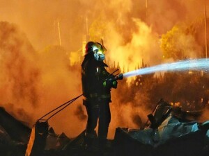Çin'de havai fişek fabrikasında patlama: 21 ölü, 61 yaralı