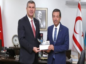 Ertuğruloğlu, Akdeniz Belediyeler Birliği heyetini kabul etti: Birliğin çalışmaları konuşuldu