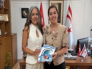 Kültür Dairesi Müdürü Akın, ilk kitabını yayımlayan Sinem Kaşifoğlu’nu kabul etti