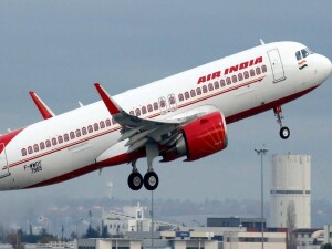 Air India uçağı, kaçırılma alarmı iddiası üzerine acil iniş yaptı
