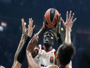 Mültecilikten NBA'ye uzanan örnek hayat
