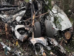 Cezayir'de askeri nakliye uçağı düştü, mürettebatından 2'si öldü