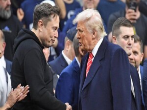 Musk, Cumhuriyetçi Parti'ye yeniden fon sağlamaya başladı